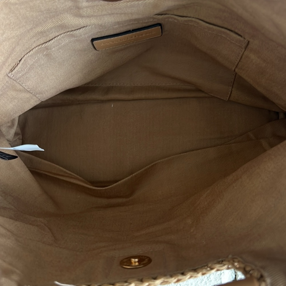 EUC Banana Republic raffia/straw/macrame handbag. - Picture 3 of 6